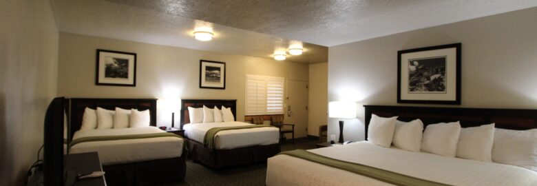 Dinosaur Inn & Suites