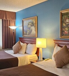 O'Cairns Inn & Suites